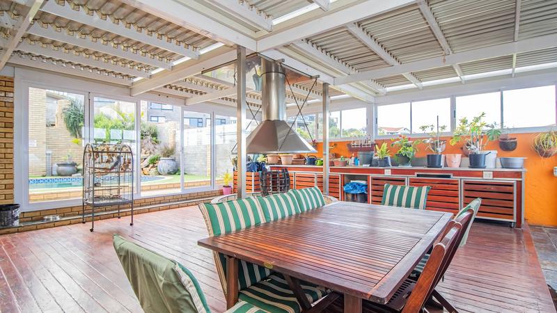 6 Bedroom Property for Sale in Dana Bay Western Cape